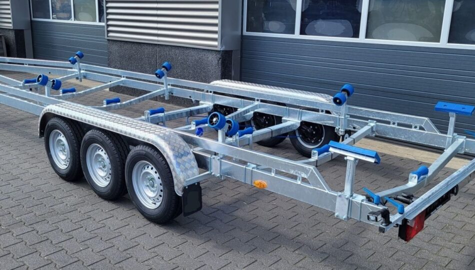 Triple essieux 10m avec 3 essieux de 1800 kg